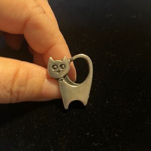 1960’s Vintage cat brooch